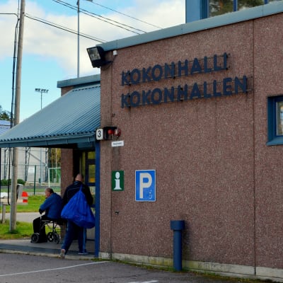 Fasaden på idrottshallen i Kokon.