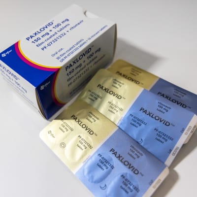 En förpackning med coronavirusmedicinen Paxlovid. 
