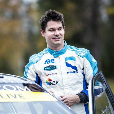Teemu Suninen ajoi Jyväskylän MM-rallissa WRC2-luokassa kovinta kyytiä.