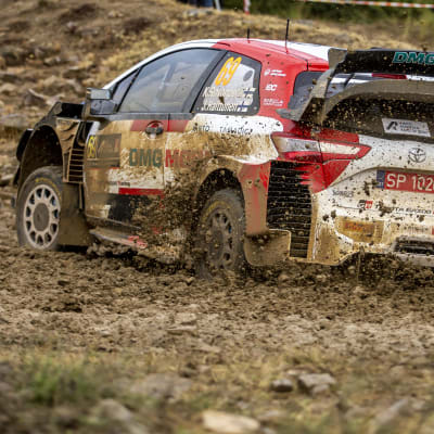 Kalle Rovanperä kör bil i det grekiska rallyt.