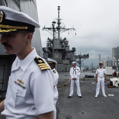Den amerikanska flottans kommandofartyg USS Blue Ridge på besök i Hongkong i april i år. 