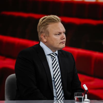 Tiede- ja kulttuuriministeri Antti Kurvinen vieraili Ylen aamussa 20. elokuuta.