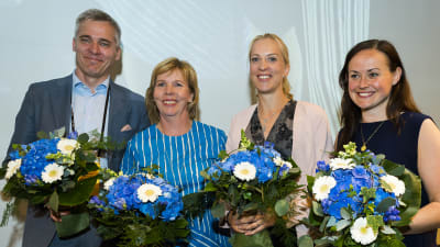 Från vänster: vice ordförande Anders Adlercreutz, ordförande Anna-Maja Henriksson, vice ordförande Sandra Bergqvist och vice ordförande Silja Borgarsdóttir Sandelin