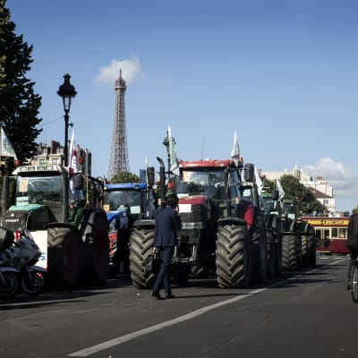 Traktorprotest i Paris.
