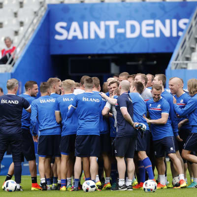 Island taggar inför ödesmatchen vid fotbolls-EM.