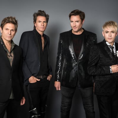 Duran Duran -yhtye poseeraa vuonna 2018. Kuva dokumentista There's Something You Should Know.
