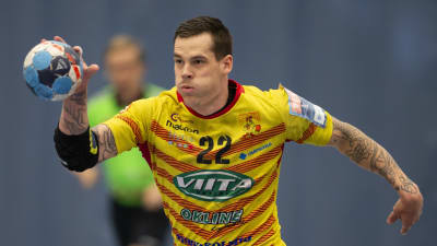 Cocks Nico Rönnberg i farten under handbollfinalerna mot Dicken våren 2019.