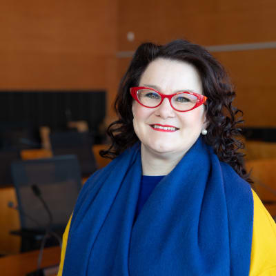 Ylöjärven kaupunginhallituksen puheenjohtaja Katja Luojus (Kok)