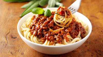 En tallrik spaghetti med quorn-tomatsås.