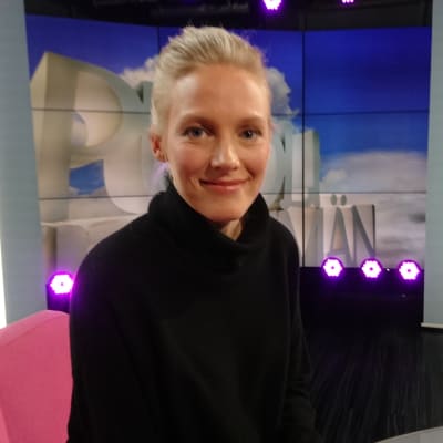 Laura Birn Puoli seitsemän -ohjelmassa 