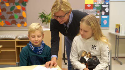 Pia Boström, Erik Gäddnäs och Elsa Laurila. 