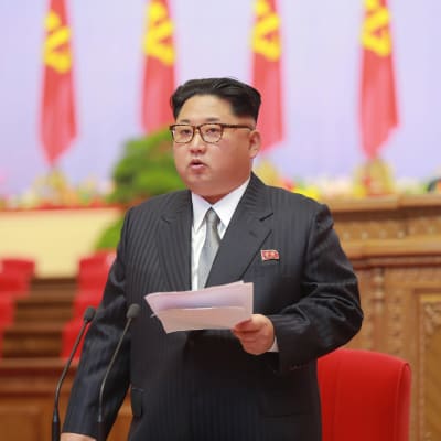 Kim Jong Un talar till partikongressen i Pyongyang 7.5.2016