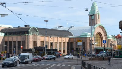 Helsingfors centralstation sett från brunnsgatan