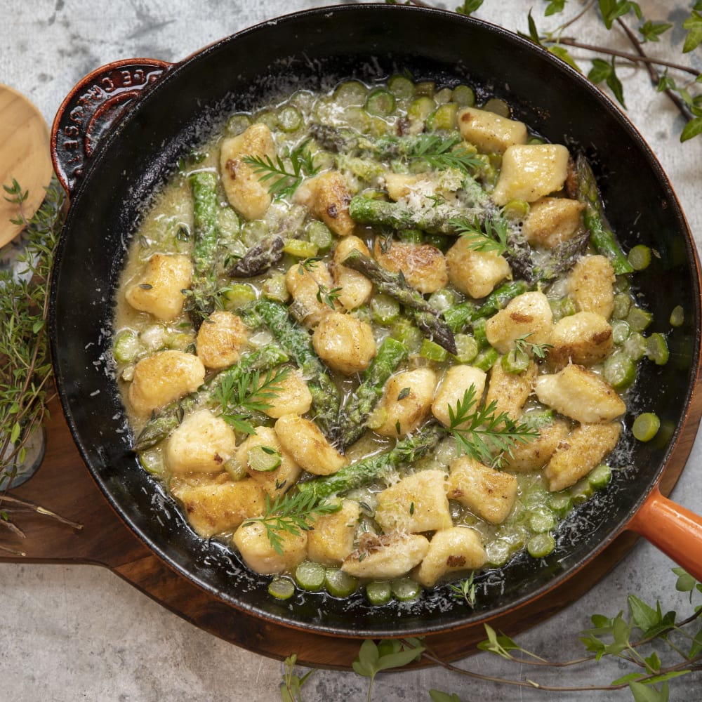 Gnocchi med gräslök och grönt tillbehör – ett bra alternativ till pasta –  av inhemsk potatis – Strömsö – 
