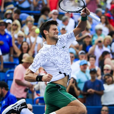 Novak Djokovic överlycklig över segern i Cincinnati.