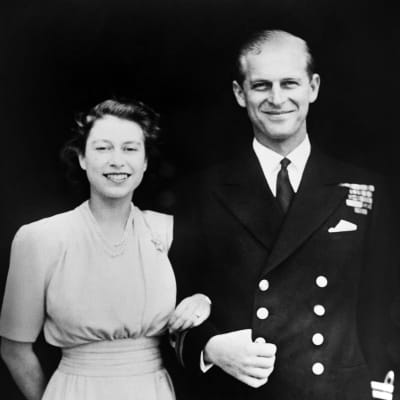 Prins Philip och prinsessan Elizabeth på förlovningsdagen 11.7.1947