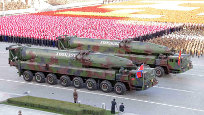 Nordkorea visade upp den Interkontinentala ballistiska missilen KN-08 under en militärparad i Pyongyang år 2015
