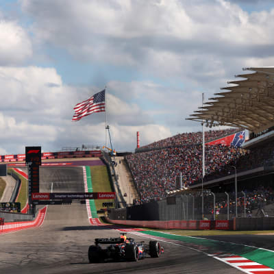 Max Verstappen ajoi Austinin GP:ssä voittoon.