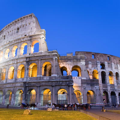 Colosseum i Rom om kvällen