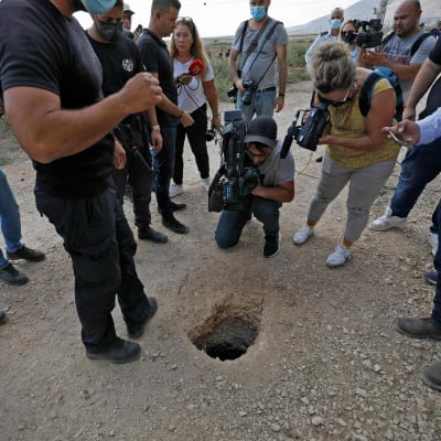 Hålet som de palestinska fångarna rymde ut genom. 