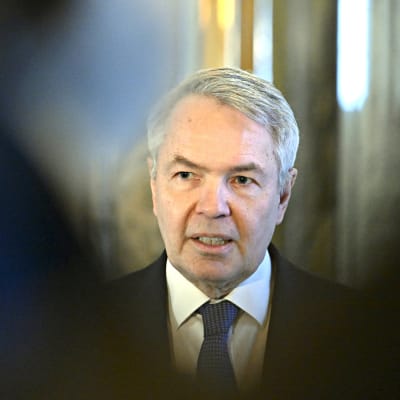 Pekka Haavisto tiedotustilaisuudessa Eduskunnassa 24. tammikuuta 2023.