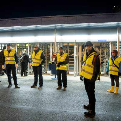Strejkvakter på Meyer Turku, 3 oktober 2018.