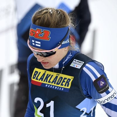 Eveliina Piippo naisten 10 kilometrin kisan jälkeen.