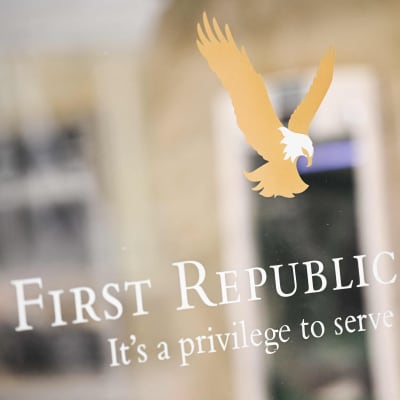 First Republic Bank -pankin konttori Santa Monicassa.