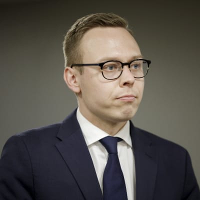 Matias Marttinen kokoomuksen puoluevaltuuston ja eduskuntaryhmän yhteiskokouksessa Helsingissä 18. kesäkuuta 2023. 