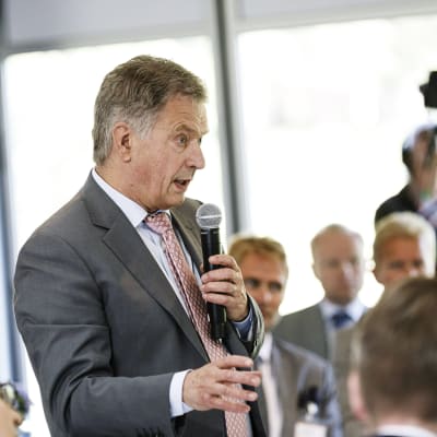 President Sauli Niinistö talar under Gullrandadiskussionerna i juni 2018