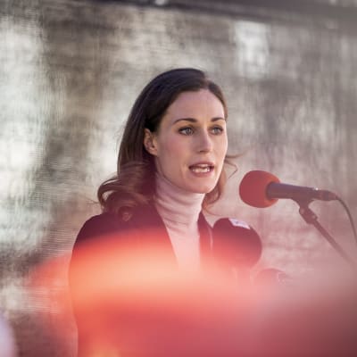 Pääministeri, SDP:n puheenjohtaja Sanna Marin puhuu SDP:n vapputapahtumassa Turun Vähätorilla vappupäivänä.