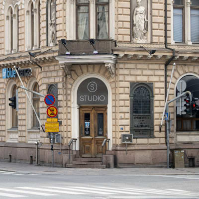 Ravintola Studio, jossa oli joukkotappelu pe-la -välisenä yönä, Turun keskustassa lauantaina 10. heinäkuuta 2021.
