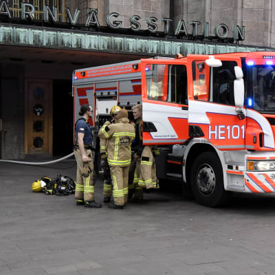 Brand i järnvägsstationen i Helsingfors centrum den 6.9.2017.