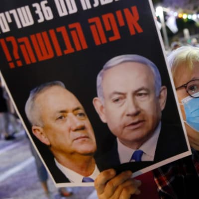 Demonstration i Tel Aviv 2.5.2020 mot de nya regeringsplanerna