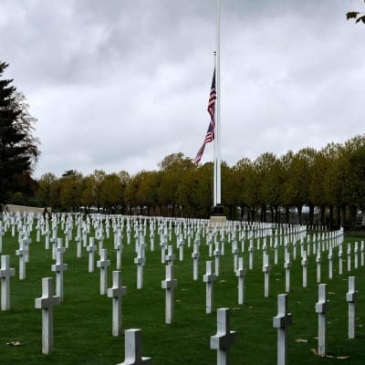 Minnesstund på begravningsplatsen Aisne-Marne för amerikanska stupade  i Belleau, Frankrike 10.11.2018