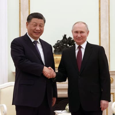 Venäjän presidentti Vladimir Putin on toivottanut Kiinan vastinparinsa Xi Jinpingin tervetulleeksi Moskovaan.