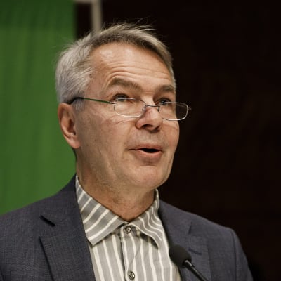 De grönas nya ordförande Pekka Haavisto håller sitt linjetal 17.11.2018