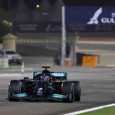Hamilton och Verstappen kör mot varandra i Bahrain.