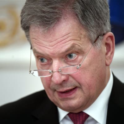President Sauli Niinistö i presidentslottet i Helsingfors den 5 april 2017.