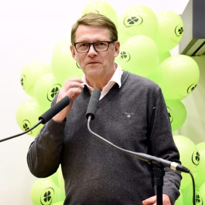 Centerns Matti Vanhanen talar på första maj