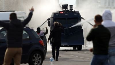 Polisen använde vattenkanoner mot demonstranter i Minsk 4.10.2020