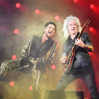 Adam Lambert och brian May i Queen live i New York 28.9.2018.