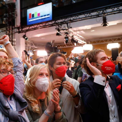 Socialdemokrater följer med valet 26.9.2021