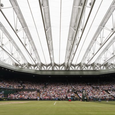 Bild på Wimbledons Centre Court.
