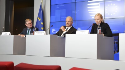 EU-kommissionärerna Julian King, Dimitris Avramopoulos  och Maria Ohisalo under EU:s inrikesministermöte i Luxemburg 8.10.2019