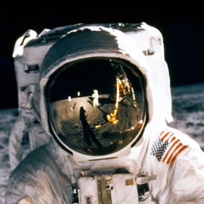 Buzz Aldrin vandrar på månen i Apollo II:s uppdrag 1969.