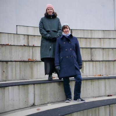 Anna-Sofia Nylund och Camilla Roos är personerna bakom den finlandssvenska webbtidskriften Filmvision Finland.