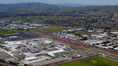 Teslas jättefabrik i Kalifornien