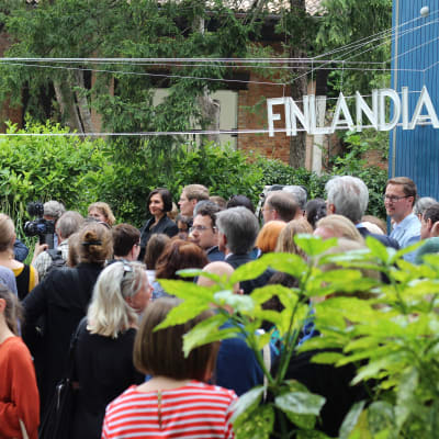 Raija Koli från Frame Finland öppnar Finlands paviljong, biennalen i Venedig 6.5.2015