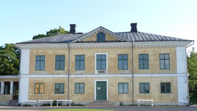 Brinkhall herrgård på Hirvensalo i Åbo där tv-seriven Hovimäki inspelades
